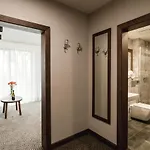 Arietes Marmont Hotel 4*