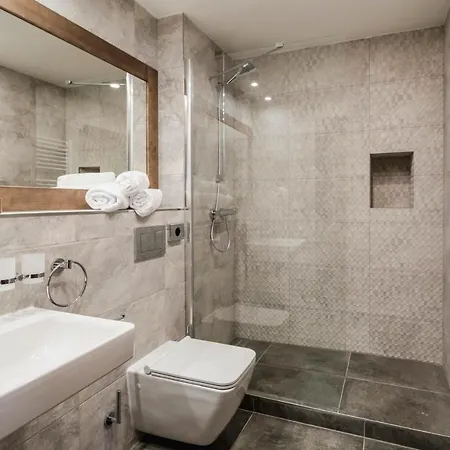 Szálloda Arietes Marmont 4*