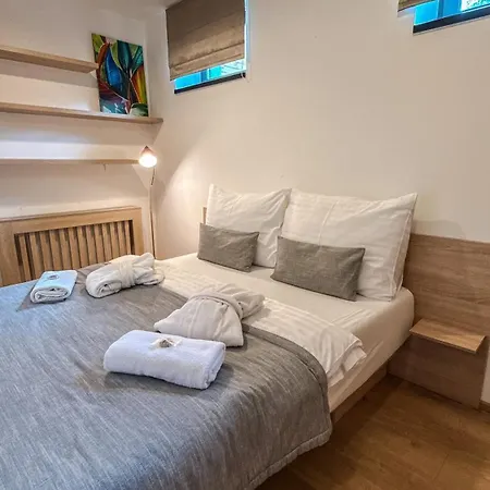 Hotel Arietes Marmont 4*