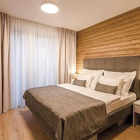 Hotel Arietes Marmont 4*